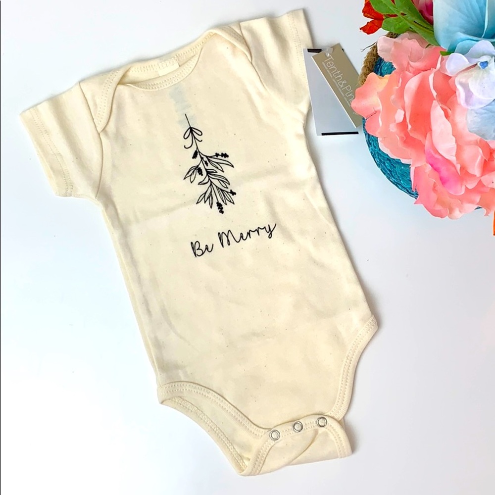 Tenth & Pine NWT Organic Cotton Holiday Onesie